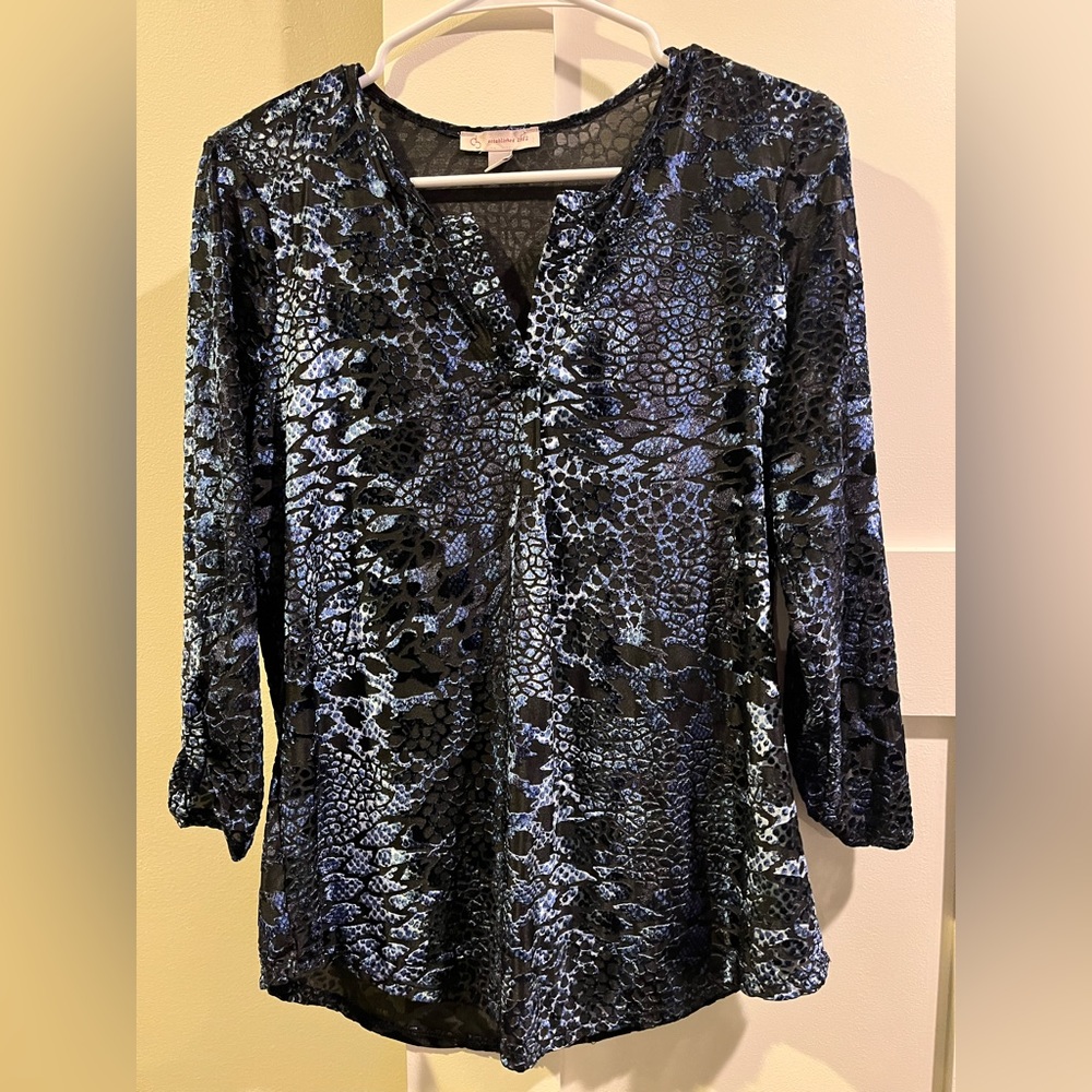 Women’s blouse